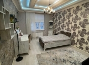 Satılır 5 otaqlı 250 m2 yeni tikili 8 mkr