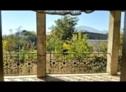 Satılır 3 otaqlı 1400 m2 həyət evi Naxçıvan