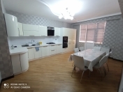 Satılır 3 otaqlı 140 m2 yeni tikili AMAY