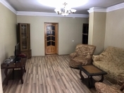 İcarəyə verilir 3 otaqlı 100 m2 köhnə tikili Elmlər Akademiyası m.