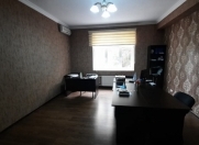 Satılır 3 otaqlı 147 m2 obyekt Şah İsmayıl Xətai m.