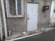 Satılır 2 otaqlı 35 m2 həyət evi İnşaatçılar m.