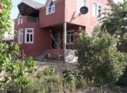 Satılır 3 otaqlı 600 m2 həyət evi AMAY