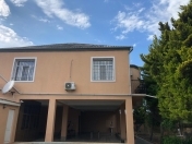 Satılır 4 otaqlı 180 m2 bağ evi Şüvəlan Park ticarət mərkəzi