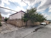 Satılır 7 otaqlı 300 m2 həyət evi Qaraçuxur