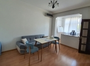 İcarəyə verilir 2 otaqlı 45 m2 köhnə tikili 3 mkr