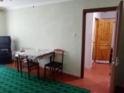 İcarəyə verilir 2 otaqlı 45 m2 köhnə tikili Elmlər Akademiyası m.