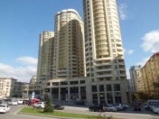 Satılır 3 otaqlı 150 m2 yeni tikili Nizami m.