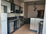 İcarəyə verilir 3 otaqlı 130 m2 yeni tikili Əhmədli m.