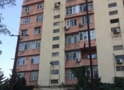 Satılır 3 otaqlı 80 m2 köhnə tikili 9 mkr