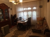 Satılır 2 otaqlı 42 m2 köhnə tikili Bakıxanov
