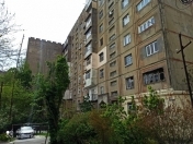 Satılır 3 otaqlı 100 m2 köhnə tikili 9 mkr