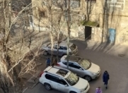 Satılır 4 otaqlı 90 m2 köhnə tikili Montin