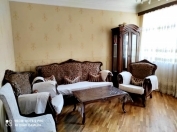 İcarəyə verilir 2 otaqlı 70 m2 köhnə tikili 28 May m.