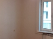 İcarəyə verilir 3 otaqlı 90 m2 köhnə tikili Şah İsmayıl Xətai m.