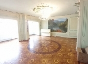 Satılır 5 otaqlı 120 m2 köhnə tikili Neapol dairəsi