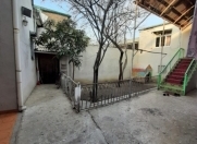 Satılır 5 otaqlı 200 m2 həyət evi Gəncə
