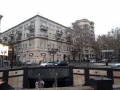 İcarəyə verilir 3 otaqlı 80 m2 köhnə tikili Sahil m.