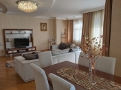 Satılır 3 otaqlı 150 m2 yeni tikili Gənclik m.