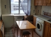 İcarəyə verilir 1 otaqlı 40 m2 köhnə tikili Şah İsmayıl Xətai m.