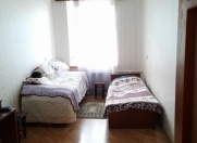 Satılır 3 otaqlı 70 m2 köhnə tikili Qara Qarayev m.
