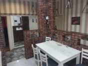 İcarəyə verilir 4 otaqlı 100 m2 köhnə tikili Sahil m.