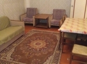 İcarəyə verilir 2 otaqlı 60 m2 köhnə tikili Moskva univermağı