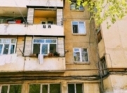İcarəyə verilir 3 otaqlı 38 m2 köhnə tikili Həzi Aslanov m.