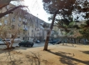 Satılır 3 otaqlı 75 m2 köhnə tikili Şah İsmayıl Xətai m.