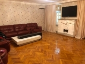 İcarəyə verilir 3 otaqlı 100 m2 yeni tikili İnşaatçılar m.