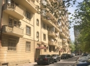 Satılır 4 otaqlı 160 m2 yeni tikili 9 mkr