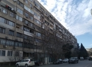 Satılır 3 otaqlı 70 m2 köhnə tikili Gənclik m.