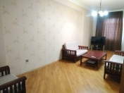 İcarəyə verilir 2 otaqlı 85 m2 yeni tikili 8 Noyabr m.