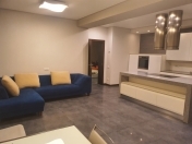 İcarəyə verilir 4 otaqlı 300 m2 yeni tikili Şah İsmayıl Xətai m.