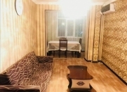 İcarəyə verilir 2 otaqlı 56 m2 köhnə tikili Elmlər Akademiyası m.