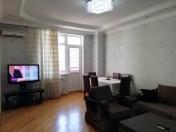 Satılır 3 otaqlı 98 m2 yeni tikili Nizami m.