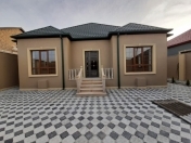 Satılır 3 otaqlı 110 m2 bağ evi Şüvəlan Park ticarət mərkəzi
