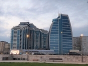 İcarəyə verilir 4 otaqlı 220 m2 yeni tikili Xətai r.