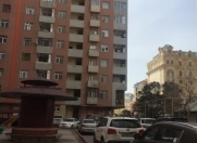 Satılır 3 otaqlı 126 m2 yeni tikili Tibb Universiteti