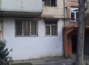 İcarəyə verilir 2 otaqlı 40 m2 köhnə tikili 6 mkr