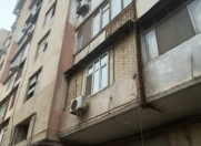 Satılır 3 otaqlı 65 m2 köhnə tikili Gənclik m.