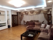 Satılır 4 otaqlı 210 m2 yeni tikili Zoopark