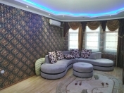 İcarəyə verilir 3 otaqlı 150 m2 yeni tikili Nizami m.
