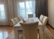 Satılır 5 otaqlı 120 m2 köhnə tikili 8 mkr