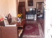 Satılır 4 otaqlı 76 m2 köhnə tikili Həzi Aslanov m.
