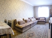 Satılır 4 otaqlı 100 m2 köhnə tikili Qara Qarayev m.