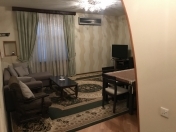 İcarəyə verilir 2 otaqlı 60 m2 köhnə tikili Şah İsmayıl Xətai m.