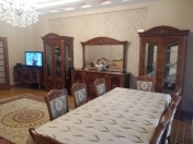 Satılır 3 otaqlı 150 m2 yeni tikili 6-cı parallel