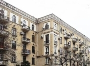 Satılır 3 otaqlı 85 m2 köhnə tikili Sahil m.