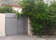 Satılır 10 otaqlı 200 m2 həyət evi 20-ci sahə